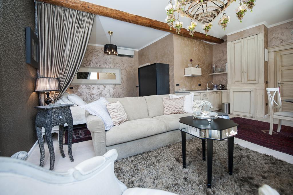 Apartment Piazza Rovigno Esterno foto